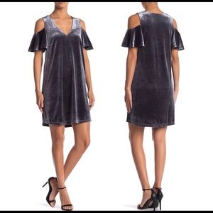✨4 for $20✨Sugarlips Velvet Cold Shoulder V-Neck Shift Dress - Gray